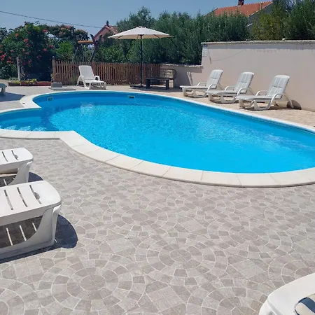 Xxl Ana Biograd Na Moru 1-22 Gosta *