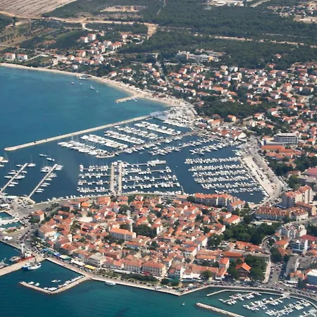 Xxl Ana Biograd Na Moru 1-22 Gosta Polaca