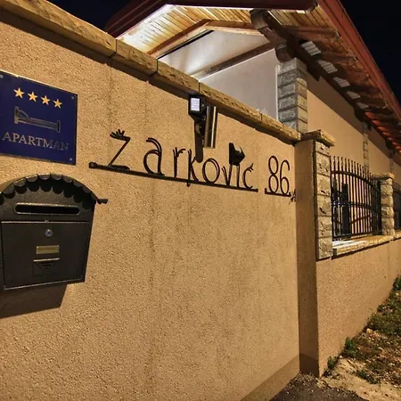 Xxl Ana Biograd Na Moru Do 22 Gosta Villa